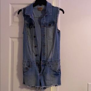 Jean shorts Jumpsuit!